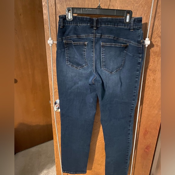 Chico’s So Lifting slimming jeans 0.5 short - Picture 2 of 4